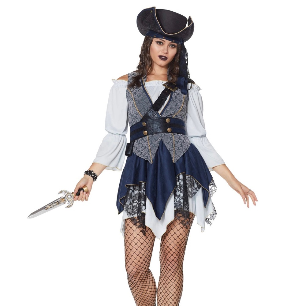 “Castaway Beauty” pirate Halloween costume